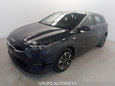 Usado Kia Ceed 100 CV (73 kW) 2024 Negro Utilitario