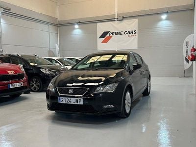 Usado Seat Leon Style 110 CV (80 kW) 2017 Negro Berlina