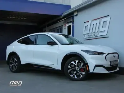Begagnad Ford Mustang Mach-E