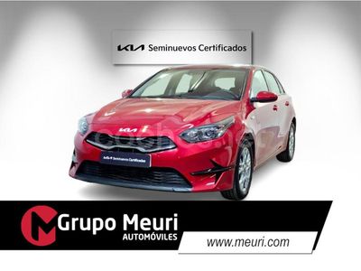 Rojo Usado 2023 Kia Ceed Utilitario | 21.200 € (Precio justo)