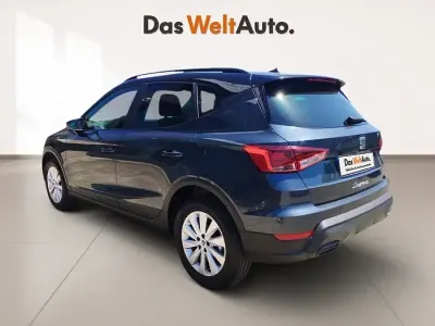 Usado Seat Arona Style 116 CV (85 kW) 2025 Gris SUV