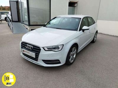 Blanco Usado 2013 Audi A3 Sportback Ambiente Utilitario | 13.900 € (Caro)