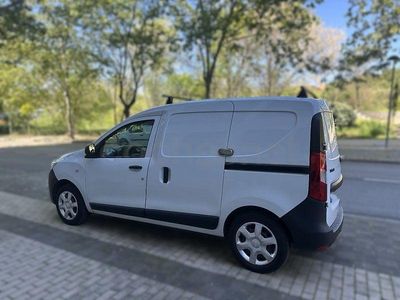 Usado Dacia Dokker 102 HP (75 kW) 2019 Branco Monovolume