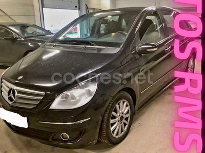 Mercedes B180