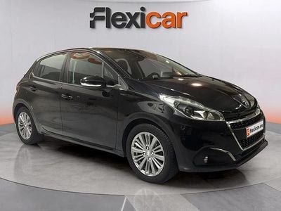 Usado Peugeot 208 Active 82 CV (60 kW) 2019 Negro Utilitario