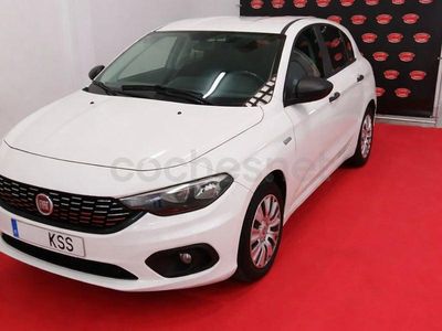 Usado Fiat Tipo Lounge 95 CV (69 kW) 2018 Blanco Berlina
