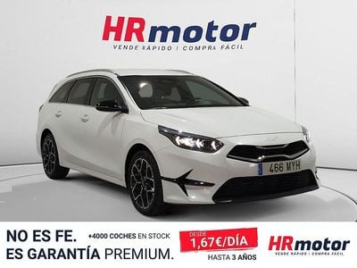 Usado Kia Ceed Style 101 CV (74 kW) 2025 Blanco Utilitario