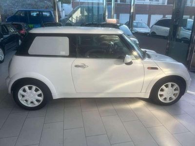 Usado Mini ONE 90 CV (66 kW) 2001 Blanco Utilitario