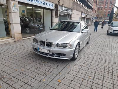 Usado BMW 320 170 CV (125 kW) 2002 Gris / plata Coupe