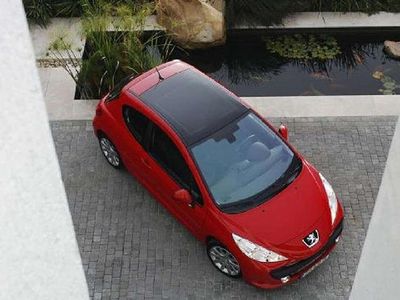 Usado Peugeot 207 Sport 109 CV (80 kW) 2009 Gris Utilitario