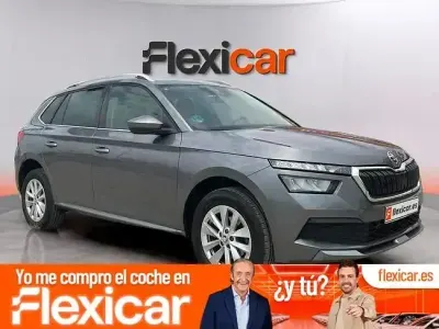 Usado Skoda Kamiq Style 110 CV (80 kW) 2024 Gris SUV