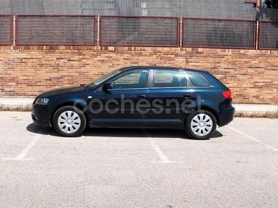 Azul Usado 2006 Audi A3 Ambition Berlina | 5990 € (Buen precio)