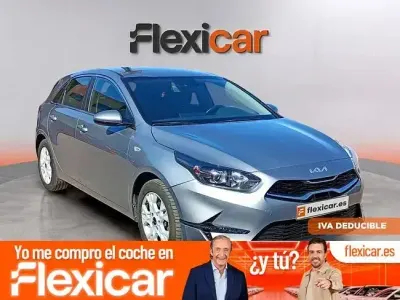 Usado Kia Ceed 136 CV (100 kW) 2023 Gris Utilitario