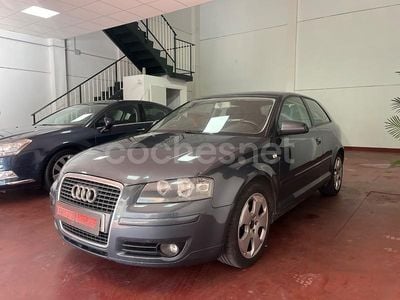 Gris / plata Usado 2006 Audi A3 Attraction Berlina | 5490 € (Precio justo)