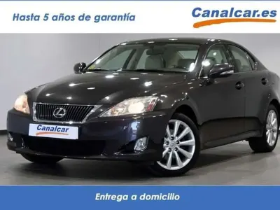Usado Lexus IS220d Luxury Line 177 CV (130 kW) 2010 Marrón Berlina