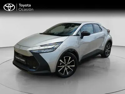 Usado Toyota C-HR Advance 140 CV (102 kW) 2025 Gris / plata SUV