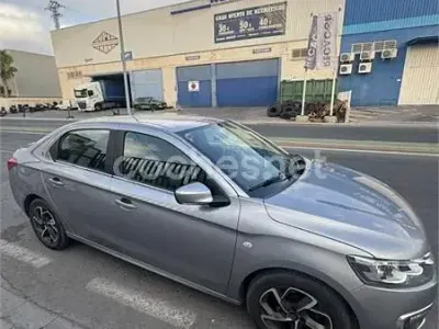 Usado Citroën C-Elysee I Feel 100 CV (73 kW) 2018 Gris / plata Berlina