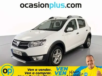 Usado Dacia Sandero Stepway 90 CV (66 kW) 2014 Blanco Utilitario