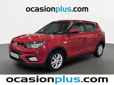 Usado Ssangyong (KGM) Tivoli 116 HP (85 kW) 2018 Vermelho SUV