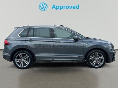 Käytetty VW Tiguan Sportline 190 HP (139 kW) 2019 Harmaa Katumaasturi