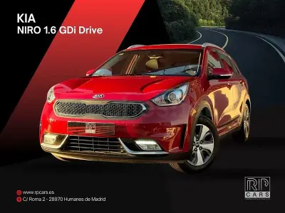 Usado Kia Niro 141 CV (103 kW) 2018 Rojo SUV