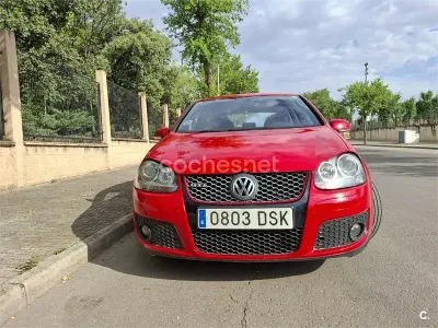 Usado VW Golf IV GTI 200 CV (147 kW) 2005 Rojo Berlina