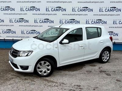 Usado Dacia Sandero Ambiance 75 CV (55 kW) 2014 Blanco Utilitario