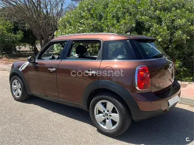 Usado Mini One Countryman 98 CV (72 kW) 2015 Marrón SUV