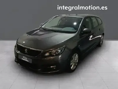 Usado Peugeot 308 SW Active 130 CV (95 kW) 2021 Gris Familiar