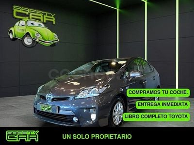 Begagnad Toyota Prius Advance 136 HK (100 kW) 2016 Grå Sedan