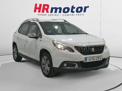 Usado Peugeot 2008 Style 110 CV (80 kW) 2017 Blanco SUV