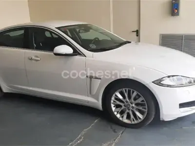 Usado Jaguar XF Premium Luxury 190 CV (139 kW) 2012 Blanco Berlina