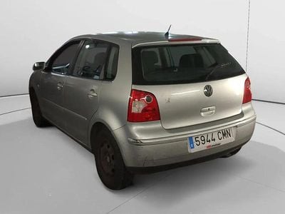 Begagnad VW Polo Highline 80 HK (58 kW) 2003 Grå Sedan