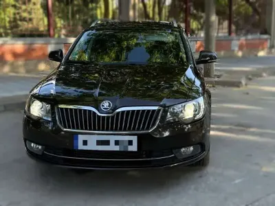 Usado Skoda Superb Ambition 170 CV (125 kW) 2013 Burdeos Familiar
