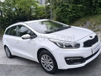 Usado Kia Ceed Sportswagon 110 CV (80 kW) 2018 Blanco Familiar