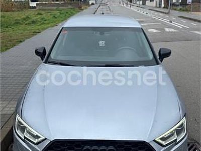 Usado Audi A3 Design 116 CV (85 kW) 2018 Gris / plata Berlina