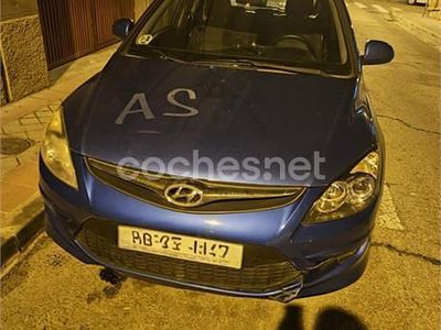 Usado Hyundai i30 Classic 90 CV (66 kW) 2010 Azul Berlina