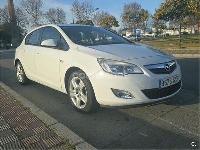 Usado Opel Astra Enjoy 100 CV (73 kW) 2010 Blanco Berlina