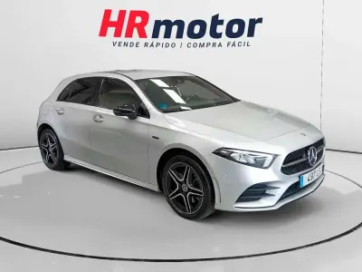 Usado Mercedes A250 218 CV (160 kW) 2021 Gris Utilitario