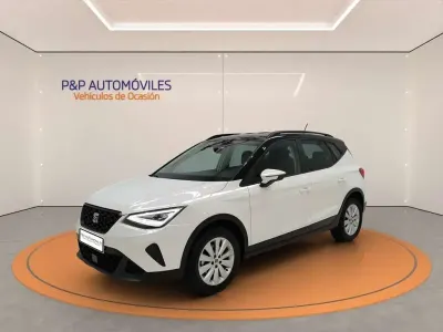 Usado Seat Arona Style 95 CV (69 kW) 2025 Blanco SUV