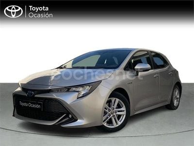 Gris / plata Usado 2021 Toyota Corolla Active Berlina | 20.900 € (Un poco caro)