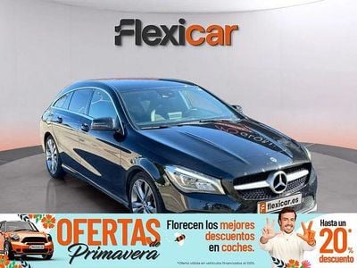 Usado Mercedes CLA220 Shooting Brake 170 CV (125 kW) 2019 Negro Familiar