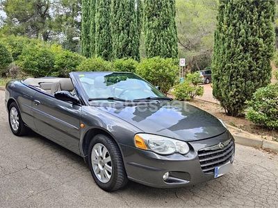 Usado Chrysler Sebring Cabriolet Touring 141 CV (103 kW) 2005 Gris / plata Descapotable