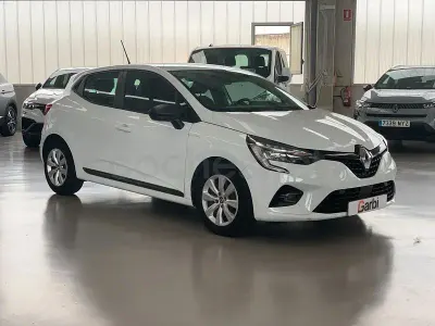 Usado Renault Clio V Business 100 CV (73 kW) 2022 Blanco Berlina