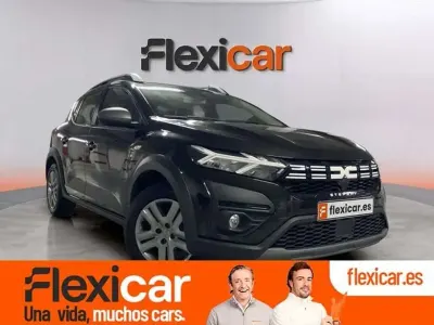 Usado Dacia Sandero Expression 101 CV (74 kW) 2023 Negro Utilitario