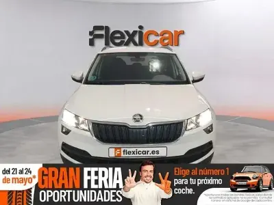 Usado Skoda Karoq Ambition 150 HP (110 kW) 2021 Branco SUV
