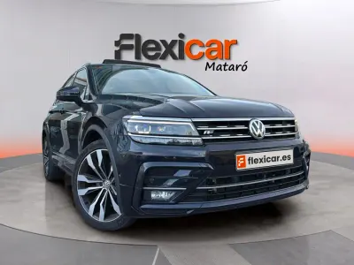 Usado VW Tiguan Sportline 190 CV (139 kW) 2019 Negro SUV