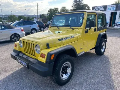 Usado Jeep Wrangler 121 CV (88 kW) 1998 Amarillo SUV