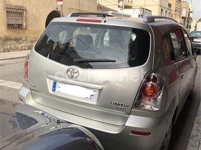 Usado Toyota Corolla Verso Sol 116 CV (85 kW) 2005 Beige Monovolumen