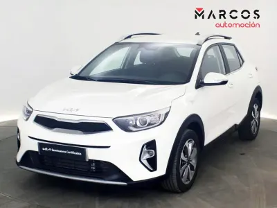 Usado Kia Stonic 100 CV (73 kW) 2025 SUV